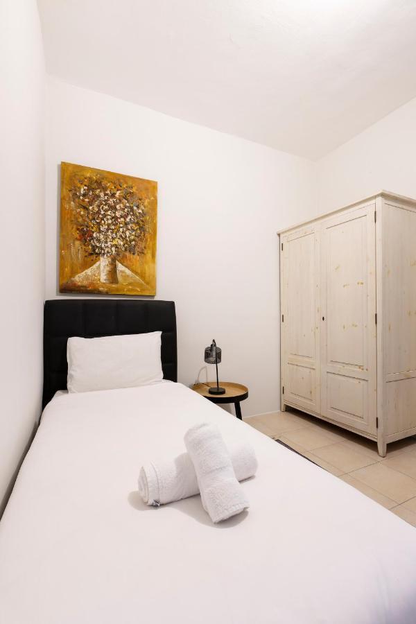 Sliema Central Apartment Just Minutes From The Beach By Jl Exteriör bild
