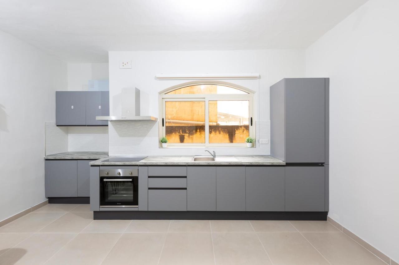 Sliema Central Apartment Just Minutes From The Beach By Jl Exteriör bild