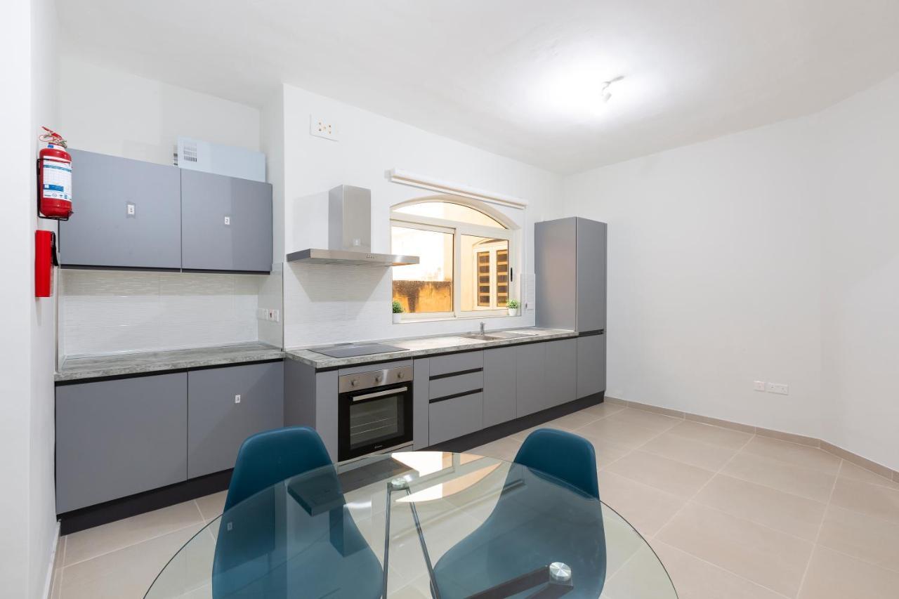 Sliema Central Apartment Just Minutes From The Beach By Jl Exteriör bild
